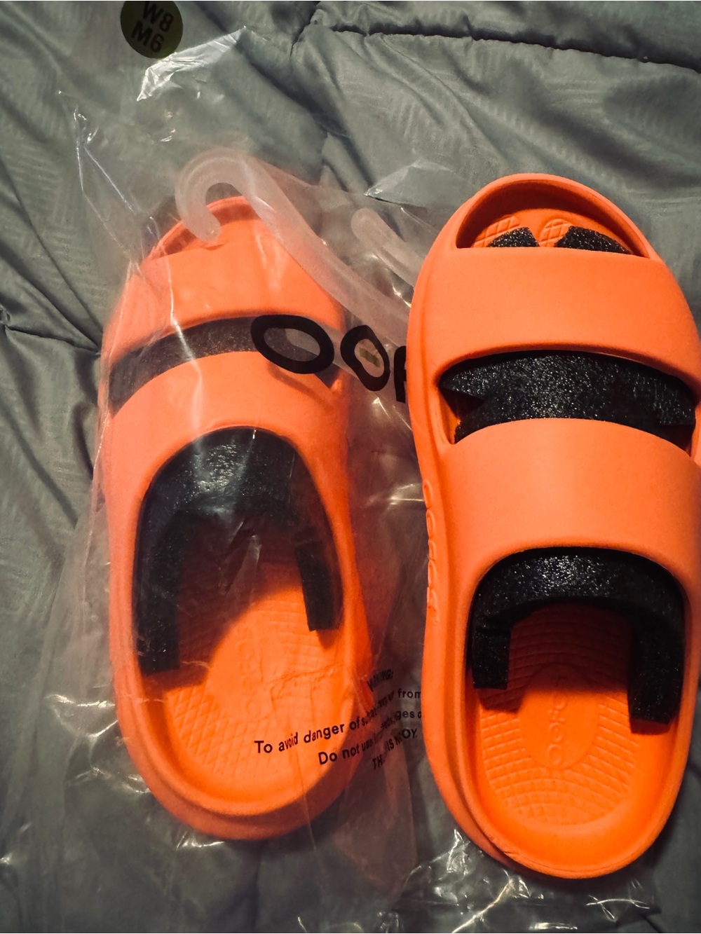 OOFOS Ooyea Slide Sandals